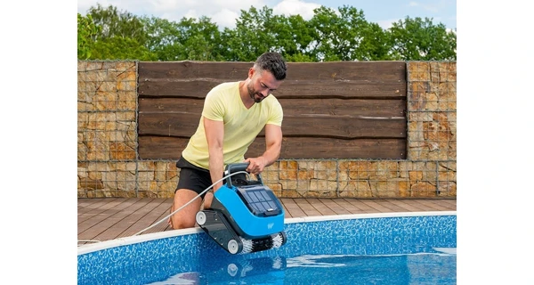 Automatický bazénový vysávač Azuro Warrior