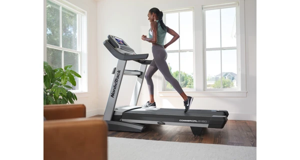 Bežecký pás NordicTrack Commercial 2450