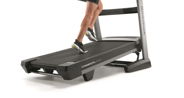 Bežecký pás NordicTrack Commercial 295