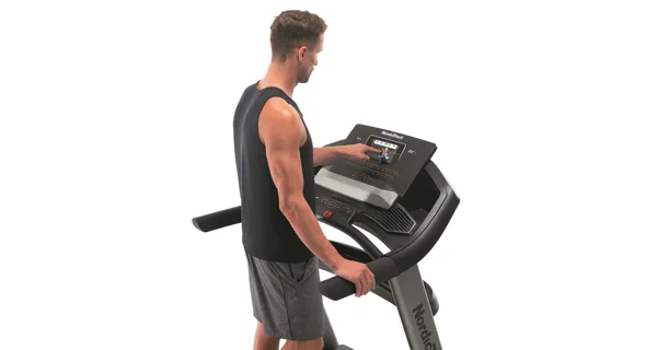 Bežecký pás NordicTrack Elite 900