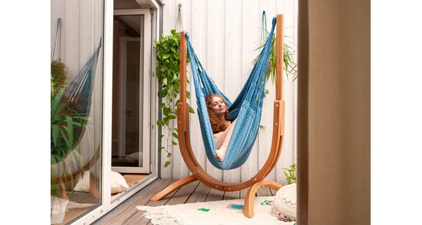 Hojdacia sedačka so stojanom La Siesta Udine Organic, blue zebra