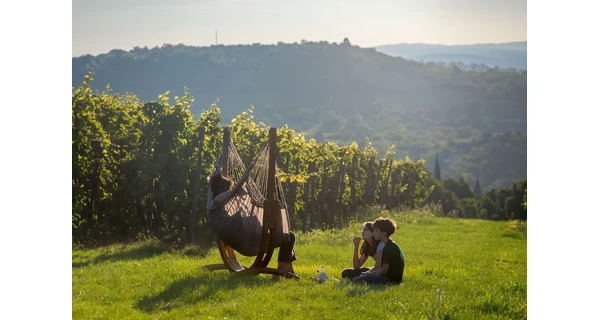 Hojdacia sedačka so stojanom La Siesta Udine Outdoor, almond