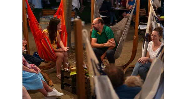 Hojdacia sedačka so stojanom La Siesta Udine Outdoor, toucan