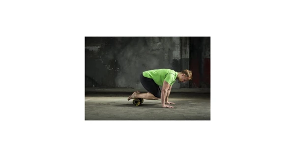 Masážny valec BlackRoll čierna