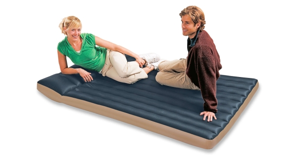 Nafukovacia posteľ Intex Camping