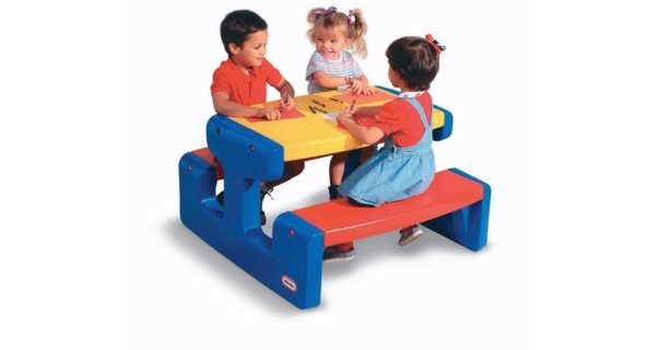 Piknikový veľký stolček Little Tikes