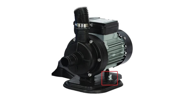 Sada skrutiek a matiek na upevnenie filtrácie Prostar k základni