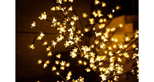 Stromček s kvetmi 200 LED - teplá biela