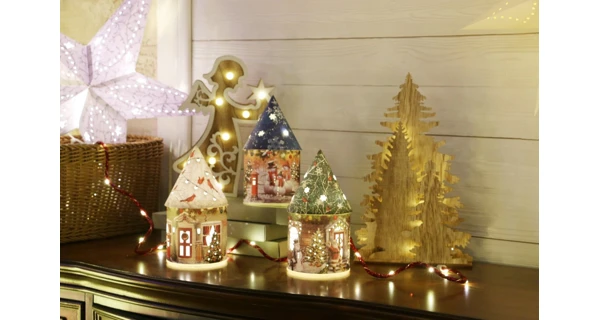 Svietiaci vianočný domček 5 LED