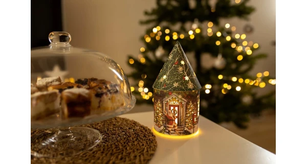 Svietiaci vianočný domček 5 LED