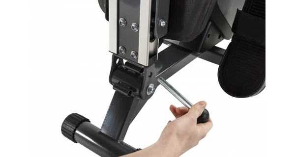 Veslársky trenažér TUNTURI Cardio Fit R30