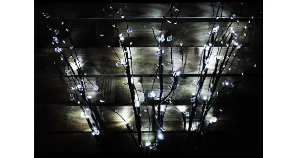 Vetvičky LED s kamienkami